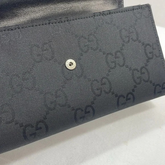 Authentic GUCCI black patent leather and canvas wallet with cards and COA